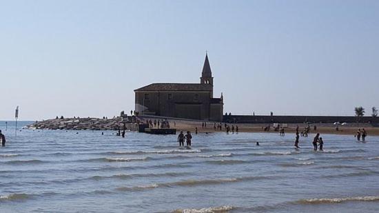 Ampio Bilocale Caorle Lungomare Levante Екстер'єр фото
