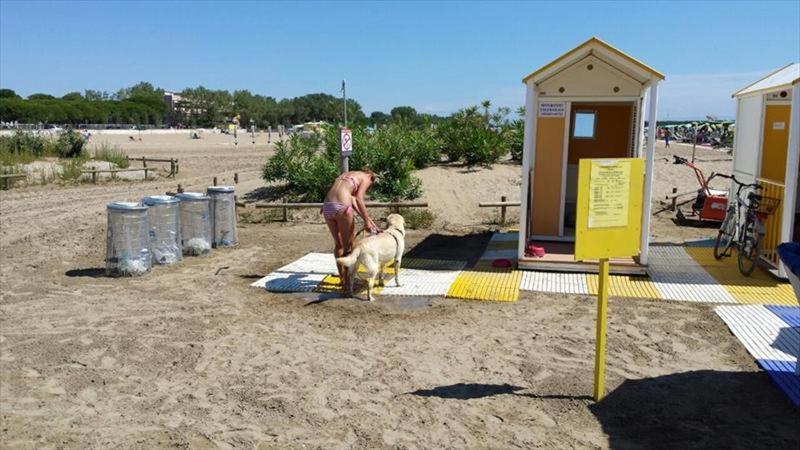 Ampio Bilocale Caorle Lungomare Levante Екстер'єр фото